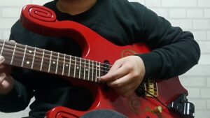 スイカゲームのBGMギターシンセで弾いてみた